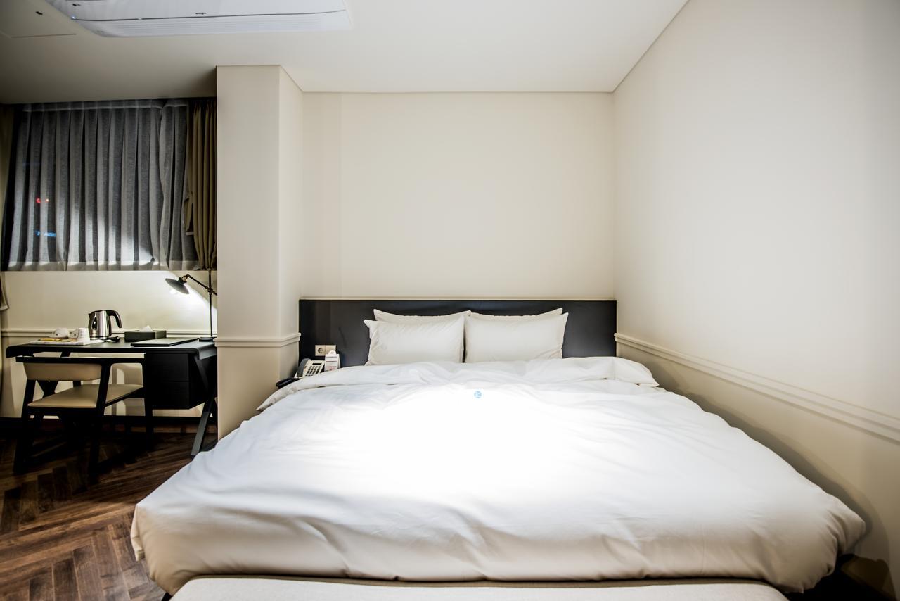 Rivertain Hotel Tegu Kültér fotó